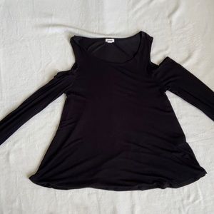 Shoulder cut out long sleeve top